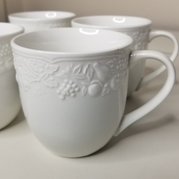 Martha Stewart Collection White Embossed Fruit Grapes Coffee Tea Mug Set… - Picture 6 of 6